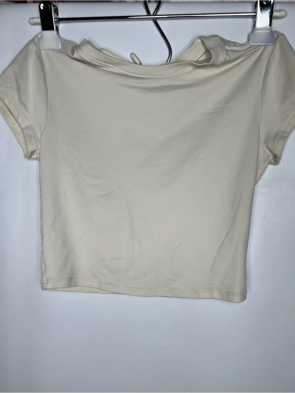 ALO Yoga Cream Short Sleeve Crop Top
